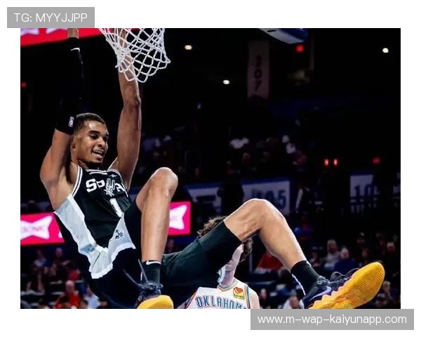 文班亚马半场37分全场40分 马刺大胜缺兵少将湖人